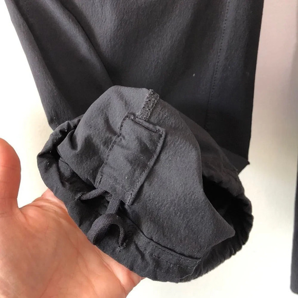 Mountain Hardwear Black Convertible Hiking Pants - Picture 8 of 12